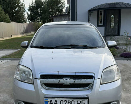 Серый Шевроле Авео, объемом двигателя 1.4 л и пробегом 438 тыс. км за 3300 $, фото 1 на Automoto.ua