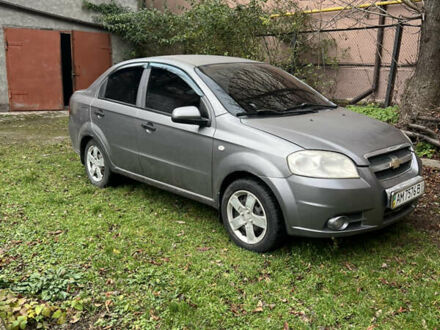 Сірий Шевроле Авео, об'ємом двигуна 1.5 л та пробігом 225 тис. км за 2600 $, фото 1 на Automoto.ua