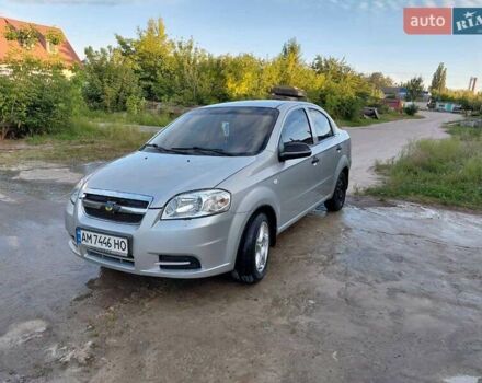 Серый Шевроле Авео, объемом двигателя 1.5 л и пробегом 204 тыс. км за 3200 $, фото 1 на Automoto.ua