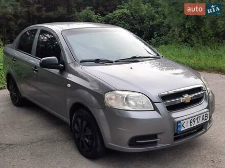 Серый Шевроле Авео, объемом двигателя 1.5 л и пробегом 350 тыс. км за 3300 $, фото 1 на Automoto.ua