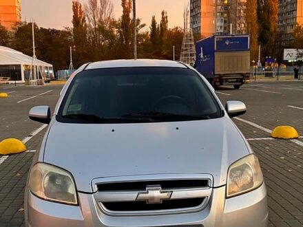 Серый Шевроле Авео, объемом двигателя 1.5 л и пробегом 213 тыс. км за 3500 $, фото 1 на Automoto.ua