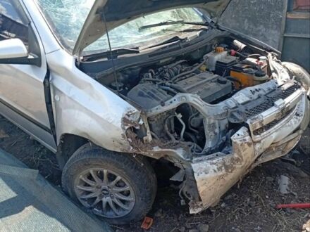 Серый Шевроле Авео, объемом двигателя 1 л и пробегом 1 тыс. км за 1000 $, фото 1 на Automoto.ua