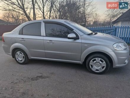 Серый Шевроле Авео, объемом двигателя 1.6 л и пробегом 200 тыс. км за 3500 $, фото 1 на Automoto.ua