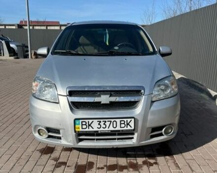 Серый Шевроле Авео, объемом двигателя 1.6 л и пробегом 286 тыс. км за 3499 $, фото 1 на Automoto.ua