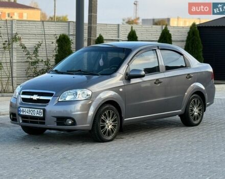 Серый Шевроле Авео, объемом двигателя 1.5 л и пробегом 280 тыс. км за 3699 $, фото 1 на Automoto.ua