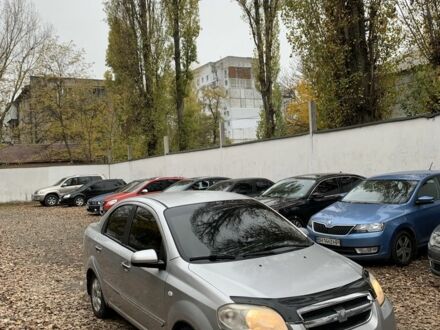 Серый Шевроле Авео, объемом двигателя 1.6 л и пробегом 250 тыс. км за 2850 $, фото 1 на Automoto.ua