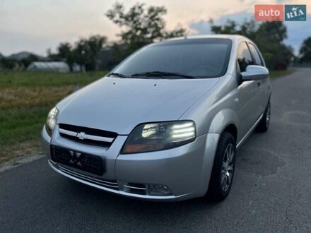 Серый Шевроле Авео, объемом двигателя 1.5 л и пробегом 283 тыс. км за 2899 $, фото 1 на Automoto.ua