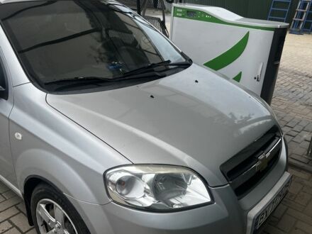 Серый Шевроле Авео, объемом двигателя 1.5 л и пробегом 164 тыс. км за 4300 $, фото 1 на Automoto.ua