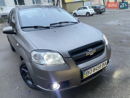 Серый Шевроле Авео, объемом двигателя 1.5 л и пробегом 396 тыс. км за 2850 $, фото 1 на Automoto.ua