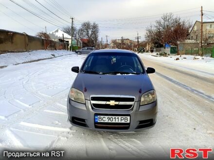 Серый Шевроле Авео, объемом двигателя 1.5 л и пробегом 240 тыс. км за 3850 $, фото 1 на Automoto.ua