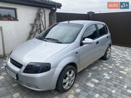 Серый Шевроле Авео, объемом двигателя 1.5 л и пробегом 200 тыс. км за 4100 $, фото 1 на Automoto.ua