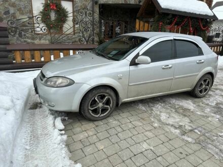 Сірий Шевроле Авео, об'ємом двигуна 1.8 л та пробігом 168 тис. км за 3500 $, фото 1 на Automoto.ua