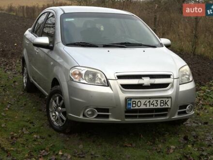 Серый Шевроле Авео, объемом двигателя 1.6 л и пробегом 156 тыс. км за 4000 $, фото 1 на Automoto.ua