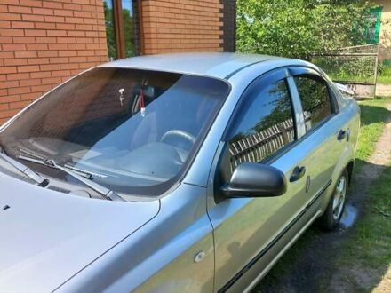 Шевроле Авео 2007 в Вараш (Кузнецовск) на Automoto.ua Серый Шевроле Авео, объемом двигателя 0 л и пробегом 250 тыс. км за 4300 $, фото 1 на Automoto.ua