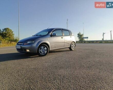 Серый Шевроле Авео, объемом двигателя 1.5 л и пробегом 252 тыс. км за 2999 $, фото 1 на Automoto.ua