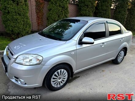Серый Шевроле Авео, объемом двигателя 1.6 л и пробегом 148 тыс. км за 4550 $, фото 1 на Automoto.ua