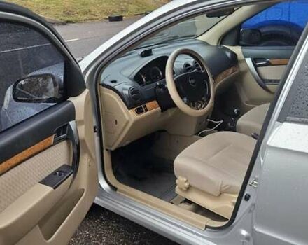 Сірий Шевроле Авео, об'ємом двигуна 1.6 л та пробігом 183 тис. км за 4500 $, фото 1 на Automoto.ua