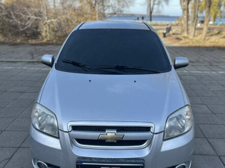 Серый Шевроле Авео, объемом двигателя 1.6 л и пробегом 214 тыс. км за 2700 $, фото 1 на Automoto.ua