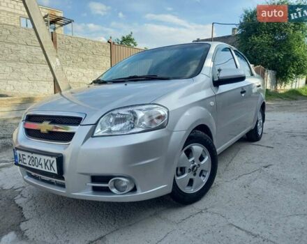 Серый Шевроле Авео, объемом двигателя 1.5 л и пробегом 241 тыс. км за 4800 $, фото 1 на Automoto.ua