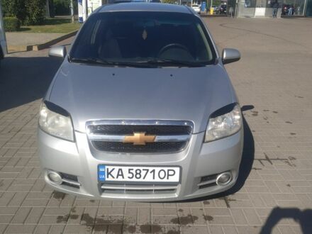 Серый Шевроле Авео, объемом двигателя 1.5 л и пробегом 221 тыс. км за 3200 $, фото 1 на Automoto.ua