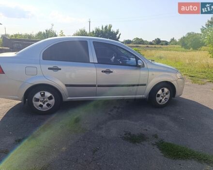 Серый Шевроле Авео, объемом двигателя 1.5 л и пробегом 200 тыс. км за 4700 $, фото 1 на Automoto.ua