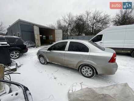 Сірий Шевроле Авео, об'ємом двигуна 1.6 л та пробігом 185 тис. км за 3700 $, фото 1 на Automoto.ua