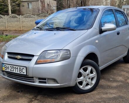 Серый Шевроле Авео, объемом двигателя 1.5 л и пробегом 140 тыс. км за 3200 $, фото 1 на Automoto.ua