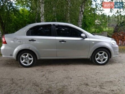 Сірий Шевроле Авео, об'ємом двигуна 1.5 л та пробігом 210 тис. км за 4800 $, фото 1 на Automoto.ua