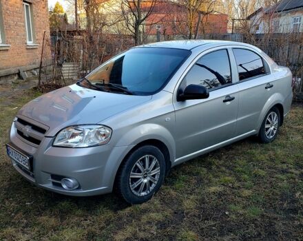 Серый Шевроле Авео, объемом двигателя 1.6 л и пробегом 258 тыс. км за 3900 $, фото 1 на Automoto.ua