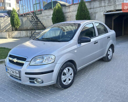 Сірий Шевроле Авео, об'ємом двигуна 1.5 л та пробігом 300 тис. км за 1999 $, фото 1 на Automoto.ua