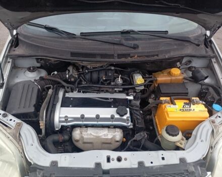 Серый Шевроле Авео, объемом двигателя 1.6 л и пробегом 130 тыс. км за 3000 $, фото 1 на Automoto.ua