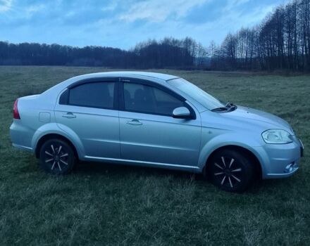 Серый Шевроле Авео, объемом двигателя 1.6 л и пробегом 220 тыс. км за 3900 $, фото 1 на Automoto.ua