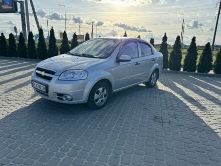 Сірий Шевроле Авео, об'ємом двигуна 1.5 л та пробігом 130 тис. км за 5100 $, фото 1 на Automoto.ua