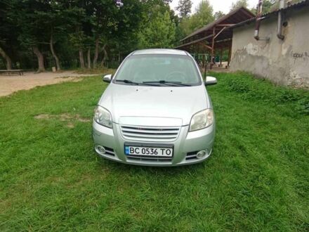 Серый Шевроле Авео, объемом двигателя 1.6 л и пробегом 200 тыс. км за 3600 $, фото 1 на Automoto.ua