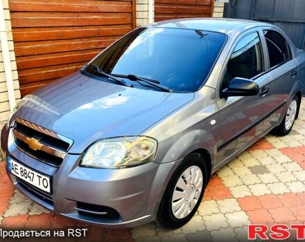 Серый Шевроле Авео, объемом двигателя 1.5 л и пробегом 260 тыс. км за 3800 $, фото 1 на Automoto.ua