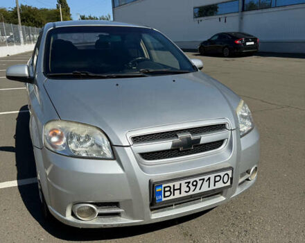 Серый Шевроле Авео, объемом двигателя 1.6 л и пробегом 252 тыс. км за 3500 $, фото 1 на Automoto.ua