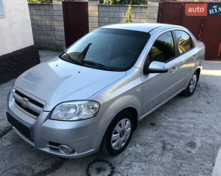 Серый Шевроле Авео, объемом двигателя 1.6 л и пробегом 97 тыс. км за 4900 $, фото 1 на Automoto.ua