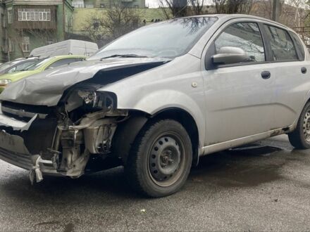 Серый Шевроле Авео, объемом двигателя 1.5 л и пробегом 275 тыс. км за 1064 $, фото 1 на Automoto.ua