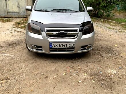 Серый Шевроле Авео, объемом двигателя 1.6 л и пробегом 274 тыс. км за 3200 $, фото 1 на Automoto.ua