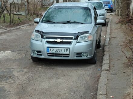 Серый Шевроле Авео, объемом двигателя 0.15 л и пробегом 150 тыс. км за 4500 $, фото 1 на Automoto.ua