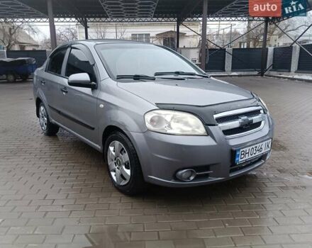 Серый Шевроле Авео, объемом двигателя 1.5 л и пробегом 180 тыс. км за 3800 $, фото 1 на Automoto.ua
