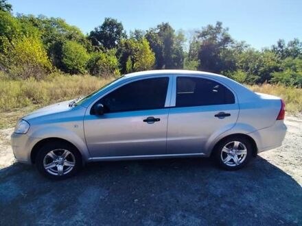Сірий Шевроле Авео, об'ємом двигуна 1.5 л та пробігом 290 тис. км за 3500 $, фото 1 на Automoto.ua
