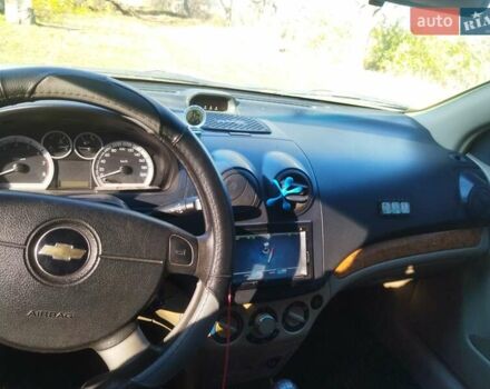 Сірий Шевроле Авео, об'ємом двигуна 1.6 л та пробігом 230 тис. км за 3400 $, фото 1 на Automoto.ua