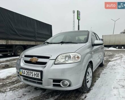 Серый Шевроле Авео, объемом двигателя 1.6 л и пробегом 179 тыс. км за 4200 $, фото 1 на Automoto.ua
