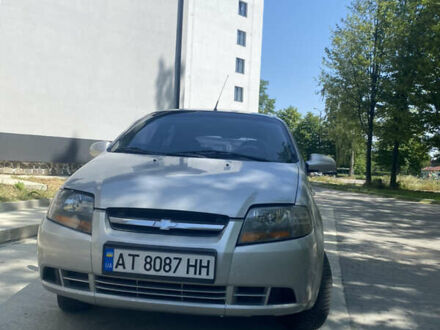 Серый Шевроле Авео, объемом двигателя 1.5 л и пробегом 250 тыс. км за 3100 $, фото 1 на Automoto.ua