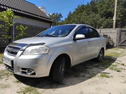 Серый Шевроле Авео, объемом двигателя 1.6 л и пробегом 239 тыс. км за 3600 $, фото 1 на Automoto.ua