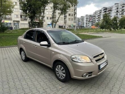 Серый Шевроле Авео, объемом двигателя 1.6 л и пробегом 211 тыс. км за 4100 $, фото 1 на Automoto.ua