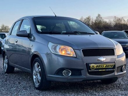 Серый Шевроле Авео, объемом двигателя 1.2 л и пробегом 200 тыс. км за 4800 $, фото 1 на Automoto.ua