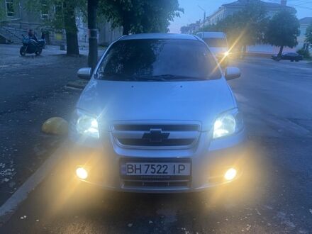 Сірий Шевроле Авео, об'ємом двигуна 1.6 л та пробігом 270 тис. км за 4000 $, фото 1 на Automoto.ua