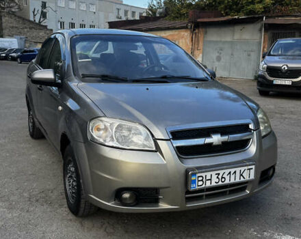 Сірий Шевроле Авео, об'ємом двигуна 1.5 л та пробігом 185 тис. км за 2999 $, фото 1 на Automoto.ua